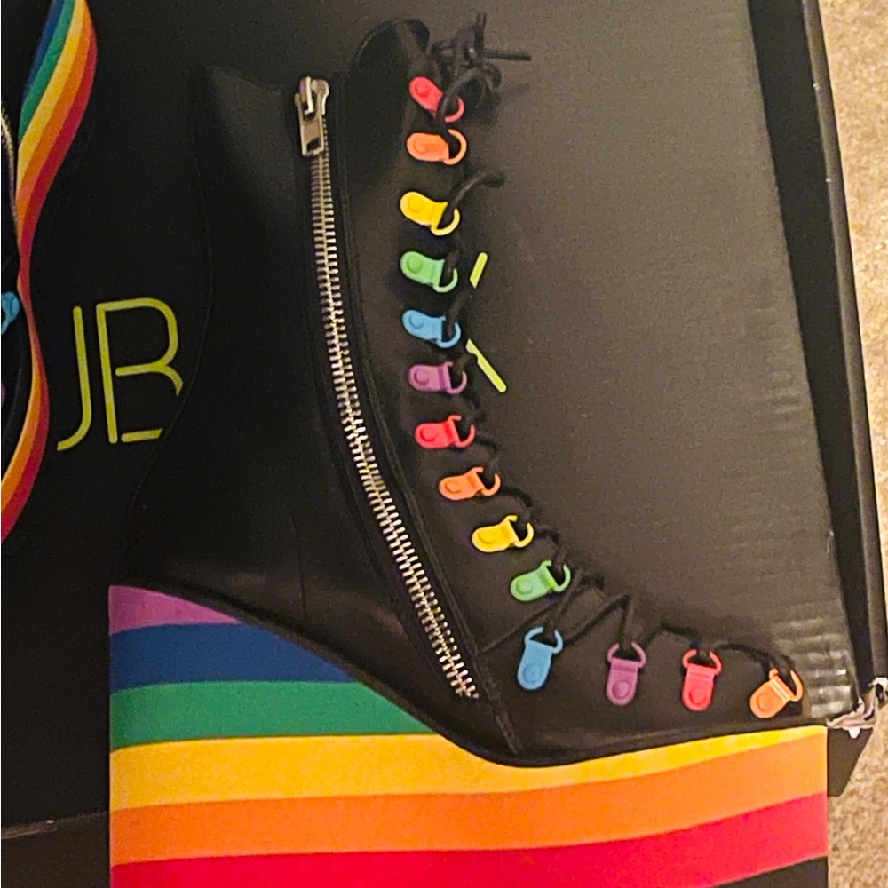 Club Exx Rainbow Traitor Boots - Picture 2 of 6